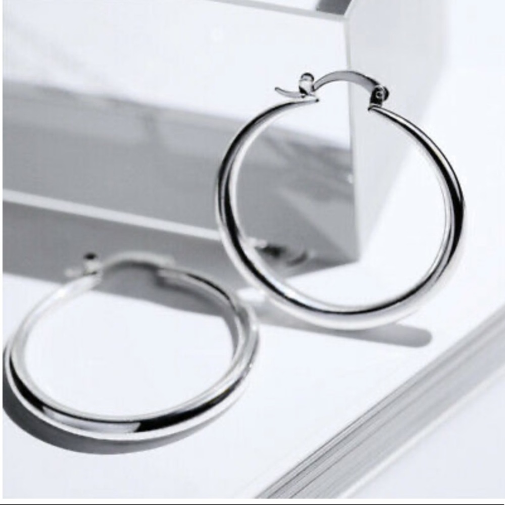 Pre-Owned 18K 925 Silver Lock Hoop Earrings ITALY MADE - Picture 1 of 2
